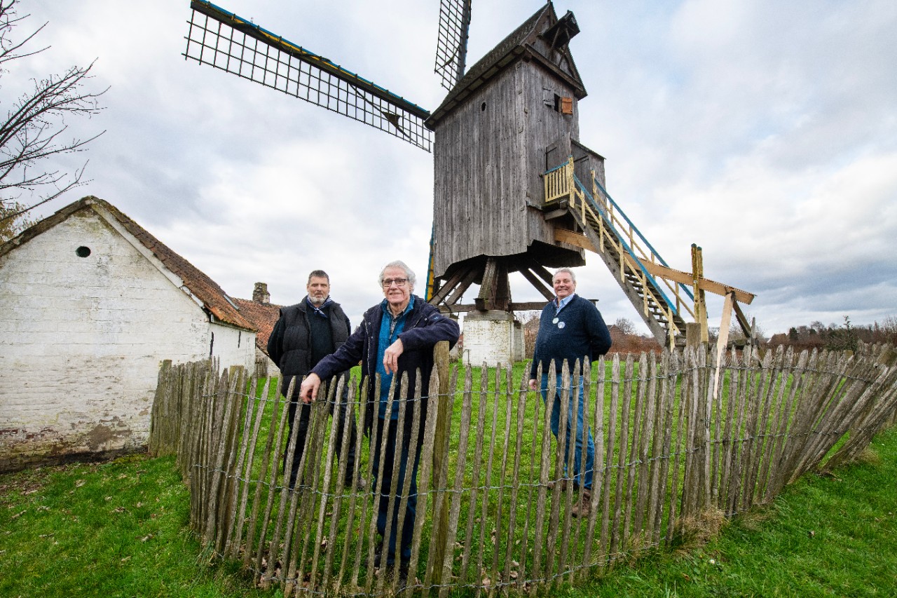 molenaars voor de molen