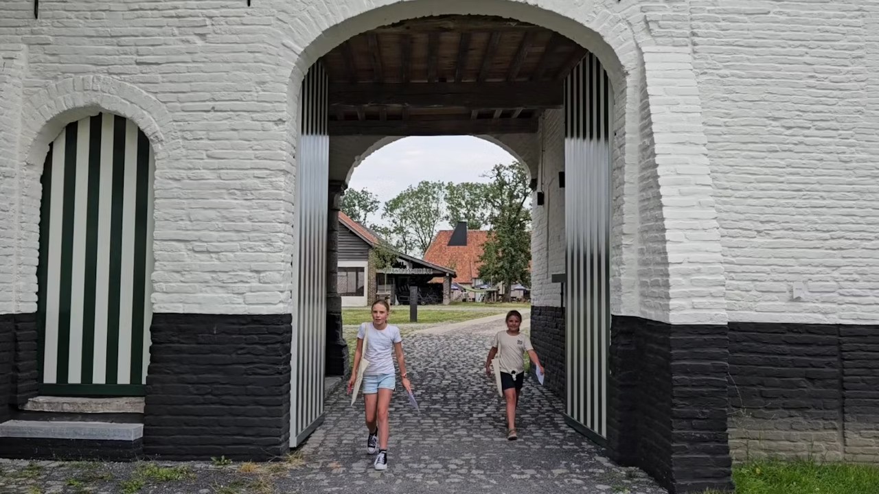 schatten van vlieg in de huysmanhoeve